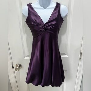 Jessica McLintock Cocktail/Formal Dress in Size 6- A Regal Affair!